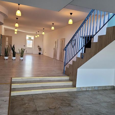 Dworek Sobieskiego Skierniewice Ngoại thất bức ảnh